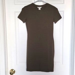 NWT Olive Green Basic T-Shirt Dress.